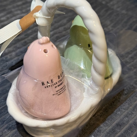 Rae Dunn Salt and Pepper Shaker Set - Green and Pink - Picture 11 of 12